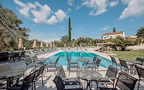 Pelithea Family Aparthotel